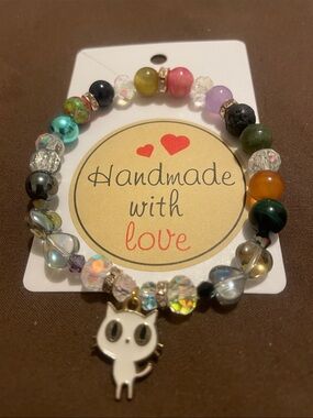 H4 - Handmade Multicolor Beaded Fashion Bracelet with Cat Charm